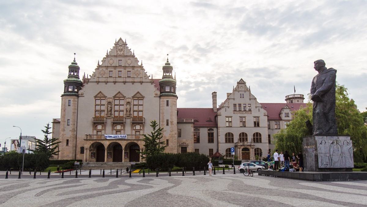 Koronawirus. Poznańskie uczelnie wstrzymały wymianę studentów