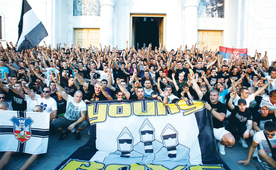 Navijačna grupa "Jang bojs" kojoj pripada Mileusnić