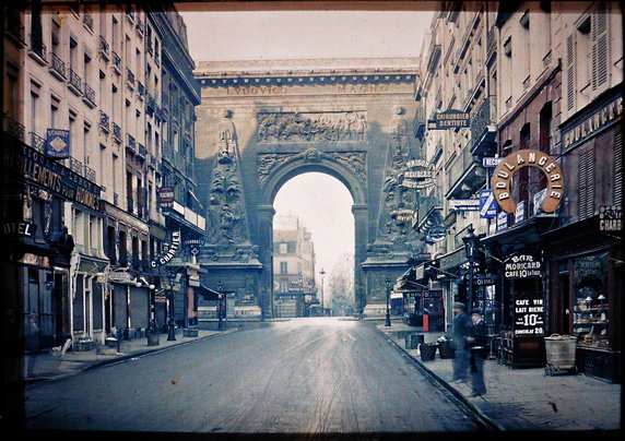 Porte Saint-Denis, czyli Brama św. Dionizego w Paryżu (fot. Stéphane Passet, lipiec 1914 r., domena publiczna).