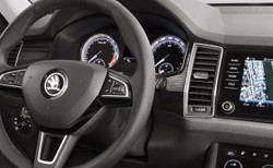 Skoda kodiaq debiutuje, a tak wygląda wnętrze nowego i największego SUV-a. Superb blednie? [PIERWSZE FOTO i WIDEO]