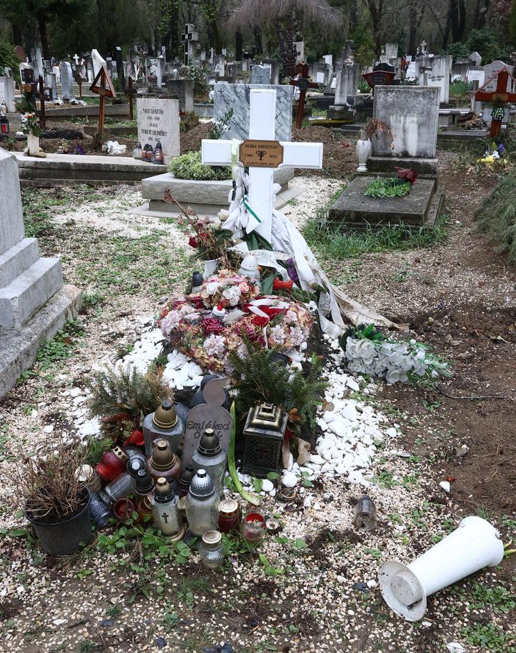 Még időbe telik, hogy Berki Krisztián méltó síremléket kapjon /Fotó: Pozsonyi Zita