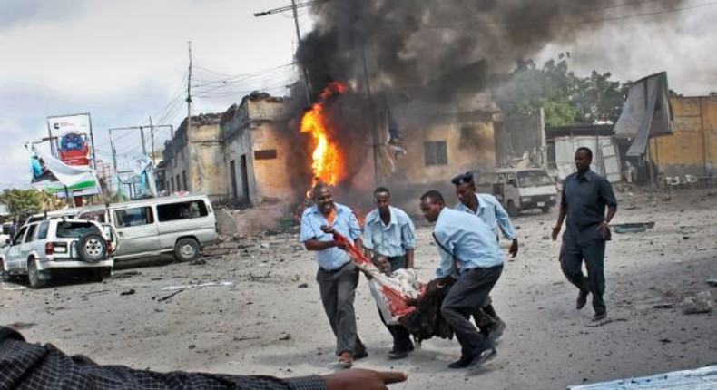 Car bomb kills at least 3, wounds 7 in Somali capital: police