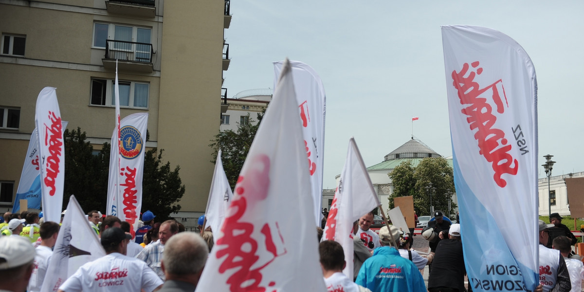 Pobili posła Pawła Suskiego