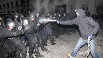 Ukraina Kijów Majdan Niepodległości protest milicja