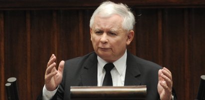 Kaczyński nie wierzy w zamach smoleński?