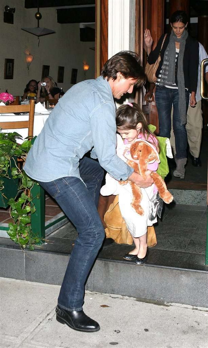 Suri Cruise nie rozstaje się z misiami