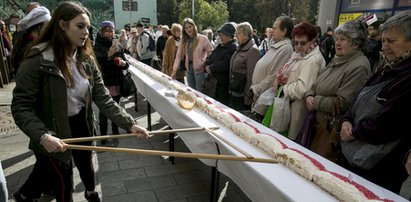 Stumetrowa babka na odzyskanie niepodległości