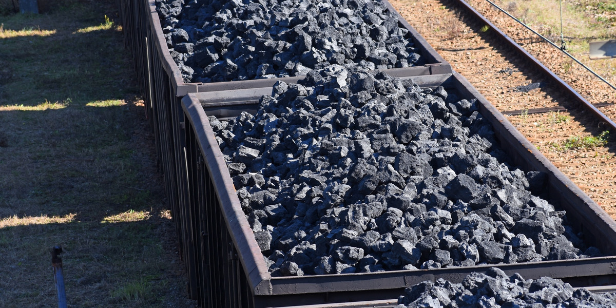 Ponad 16 mln ton węgla dotarło do Polski do końca października 2018 r.