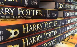 Księża palą książki, cały świat mówi o Polsce. Padają słowa "inkwizycja" i "średniowiecze"