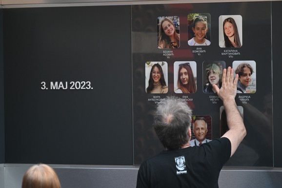 "JOŠ UVEK NE ZNAMO ŠTA SE DOGODILO U GLAVI DEČAKA UBICE" Tri godine od tragedije u Ribnikaru nema odgovora na ključno pitanje: "Bio je svestan šta radi"