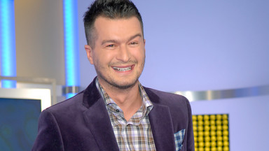 Mówili, że "robi z siebie kretyna". Co słychać u Pana Lotto? Daniel Wieleba wciąż pracuje w TV