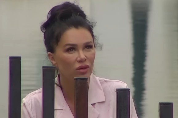 STANIJA PUCA PO ŠAVOVIMA Obrušila se na Anđela samo tako, nećete verovati KOJE REČI MU JE SASULA U LICE: Psuje kao kočijaš (VIDEO)