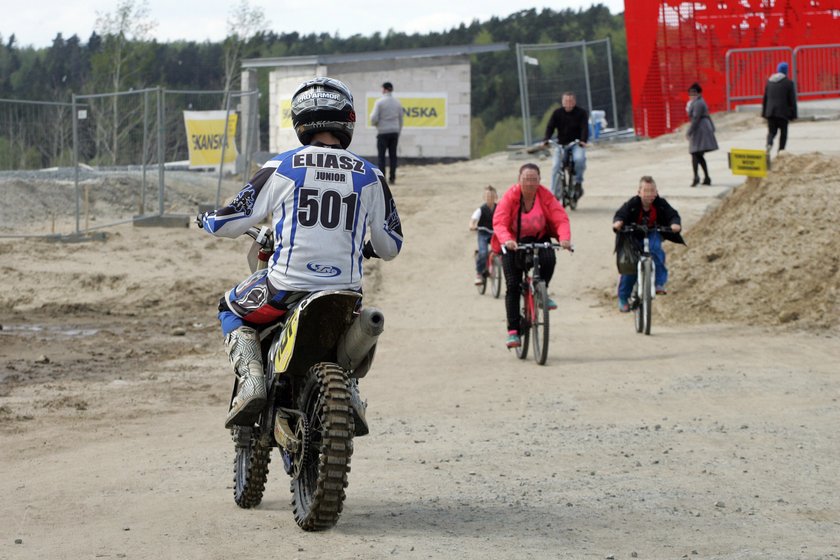 Motocykliści szaleją na Morenie