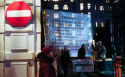 Obywatele RP blokowali wjazd i wyjazd z Ministerstwa Sprawiedliwości. Interweniowała policja