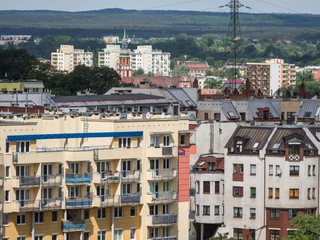 Wyższe ceny prądu przełożą się na koszty, jakie wspólnie ponoszą mieszkańcy wspólnot mieszkaniowych