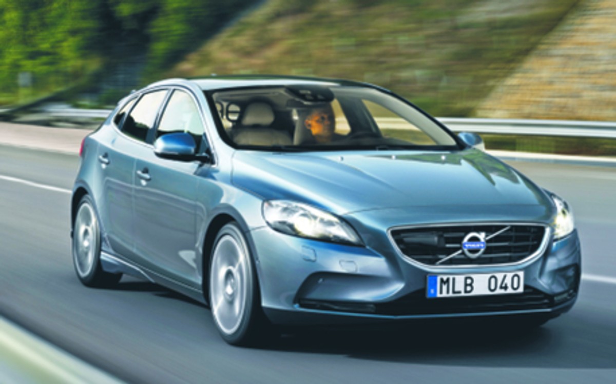 Dziwne, ale piękne zwierzę – Volvo V40 MAT. PRASOWE