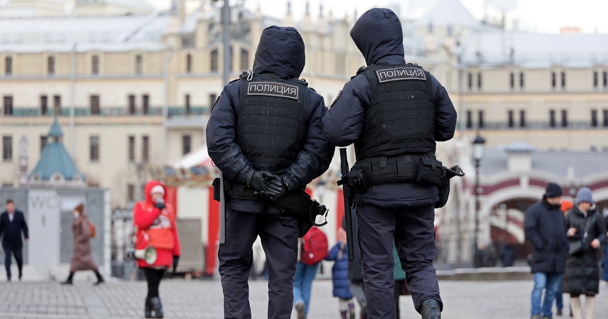 Policjanci w Rosji zaczęli otrzymywać do 100 tys. rubli za każdą osobę zwerbowaną do wojska