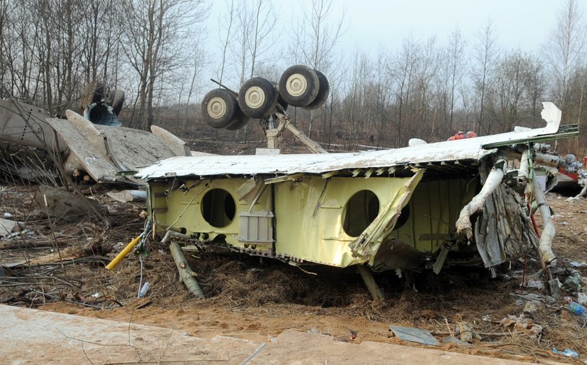 Wrak prezydenckiego Tu-154 w Smoleńsku.