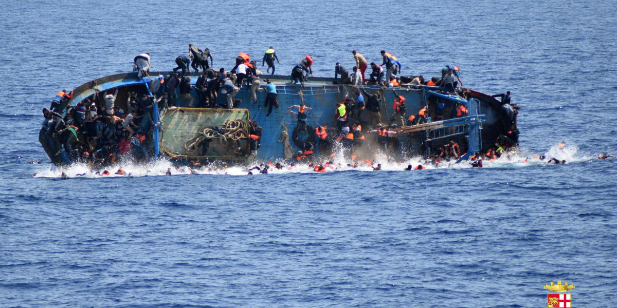 U wybrzeży Libii przewróciła się łódź z uchodźcami