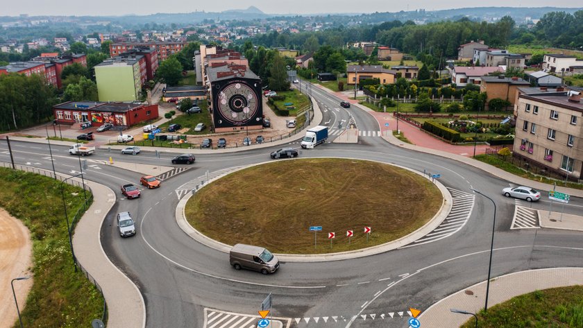 Na rondzie w Rybniku już w sierpniu stanie 15-metrowa wieża Eiffla