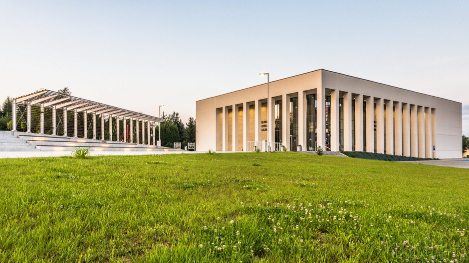 Biblioteka w Czechowicach-Dziedzicach. To prawdziwa świątynia książek!