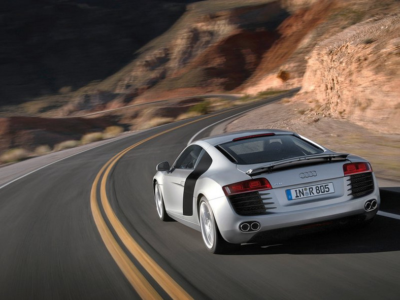 Audi R8 nagrodzone tytułem SportsCar magazynu AutoBild