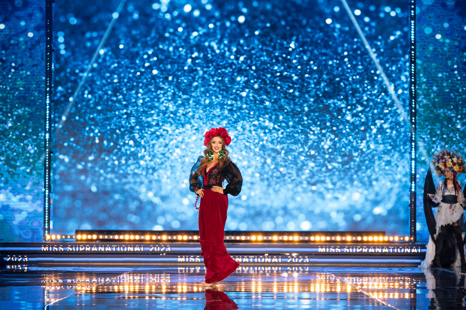 Miss Polski Aleksandra Klepaczka w stroju narodowym, 2023 r.