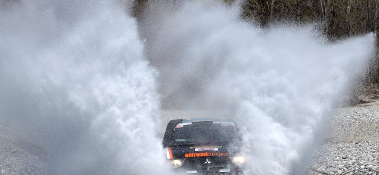 Nowa bestia i szalone ewolucje Małysza. Zobacz zdjęcia