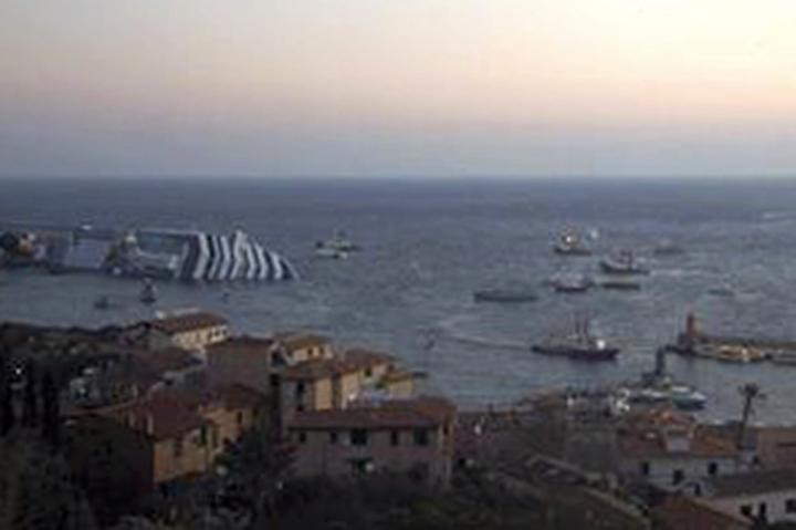 Italy, GIGLIO ISLAND, :rel:d:bm:GF2E81E0NHX01