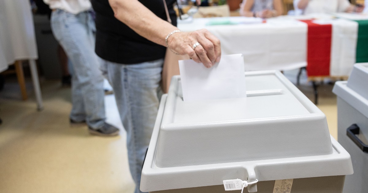 Választási csalás: hamis aláírásokat adott be egy budapesti politikus!