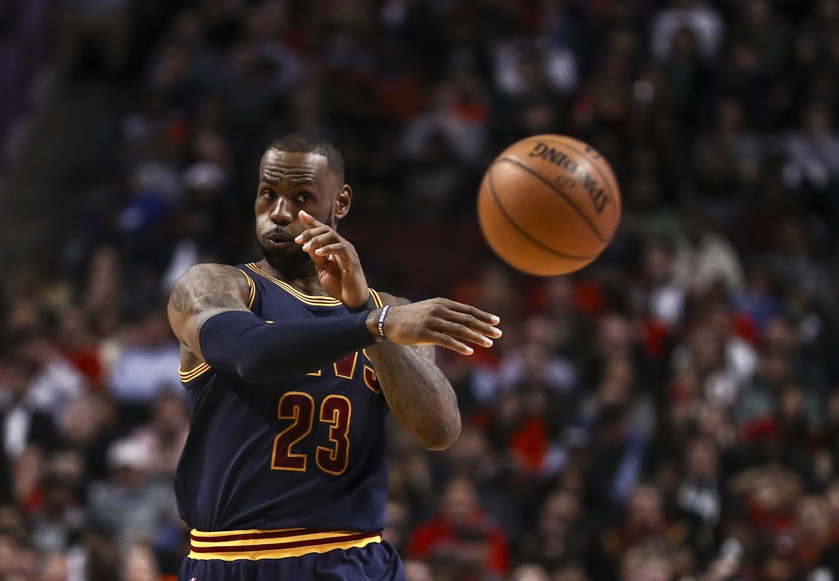 Liga NBA: LeBron James zostanie najmłodszym zawodnikiem z 50 000 minut gry