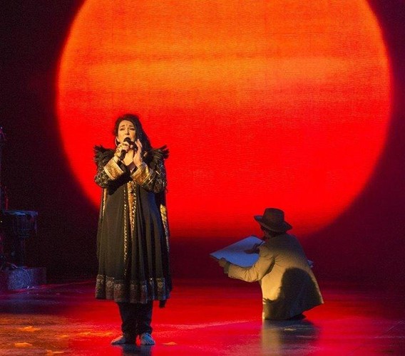 Kate Bush na scenie Hammersmith Apollo