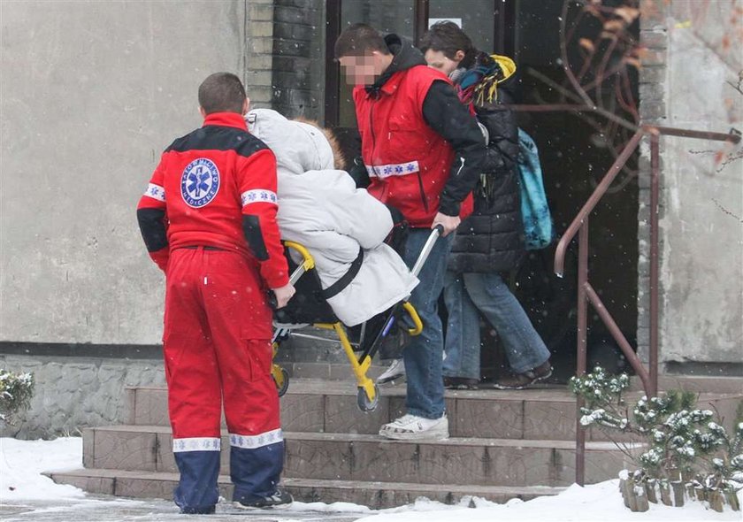 Łapicki jeździ na plan karetką. Mistrzu! Nie pracuj aż tyle! 