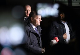 Sasin: Jest cienka granica pomiędzy patosem a groteską. Tusk przekroczył ją w stronę groteski