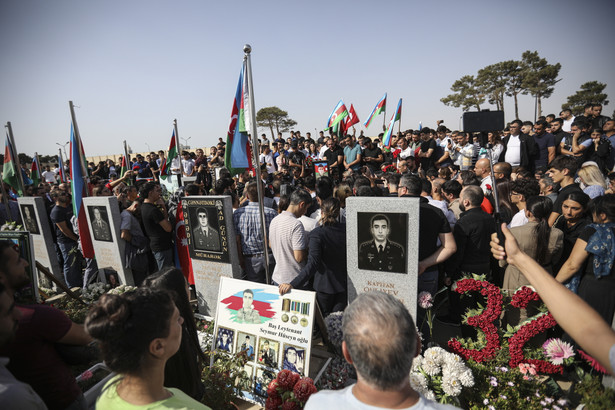 Konflikt Armenii i Azerbejdżanu. Pogrzeb ofiar