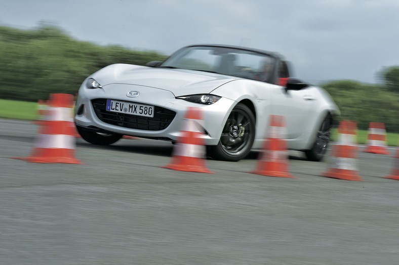 Mazda MX-5 Skyactiv-G 131 - mistrzyni wagi lekkiej