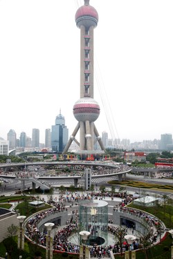 Chiński hotel sprzedał najdłuższe ciasto świata