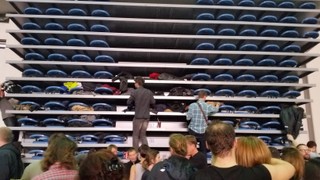 Szatnia, tak jak toaleta, musi być dostępna w czasie koncertu