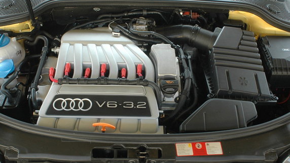 Audi A3 II 3.2 (2003-09)