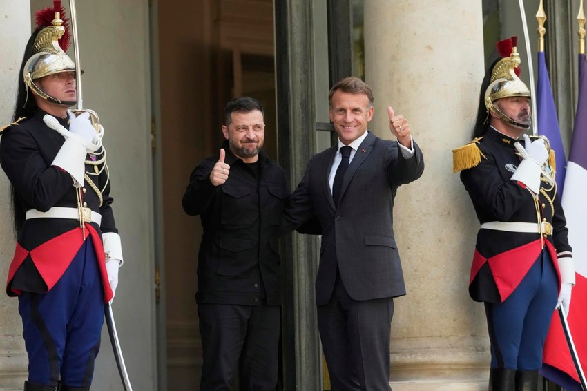 Emanuel Makron Volodimir Zelenski