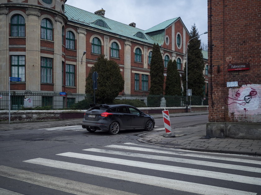 Miasto wyremontuje chodniki w Łodzi. Zobacz na jakich ulicach 