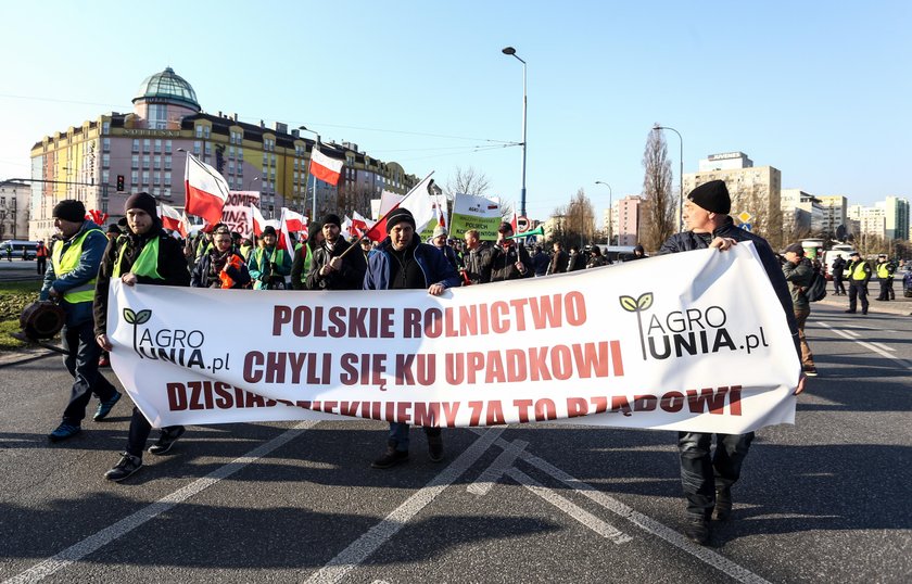 Protest rolników z AGROunii w Warszawie. Utrudnienia w ruchu