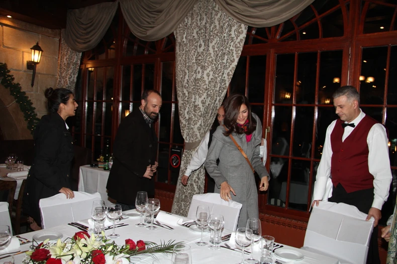 Glumci u restoranu na Kalemegdanu