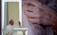 'Cennik w Kościele to barbarzyństwo'. Bp Pieronek relacjonuje, co papież powiedział biskupom