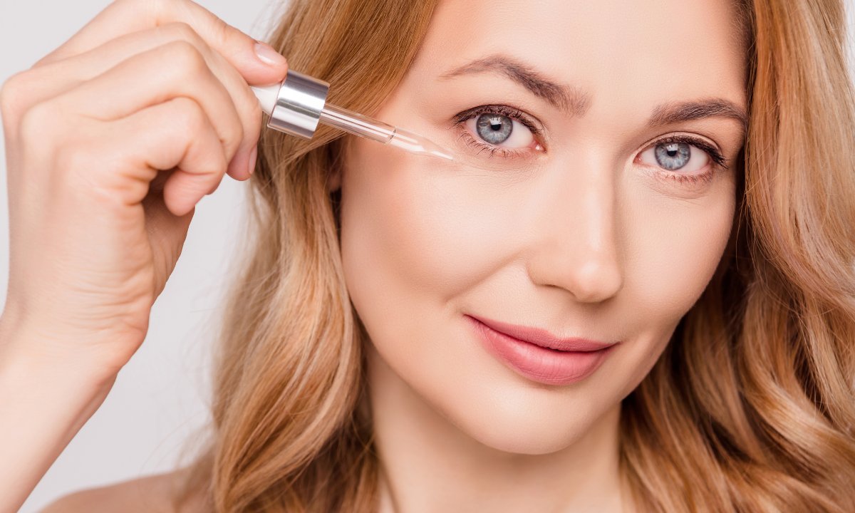 To liftingujące serum z mikroigiełkami wygładza prasuje jak żelazko! Ujędrnia i nawilża