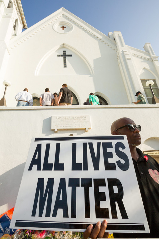 Protesty po strzelaninie w kościele w Charleston