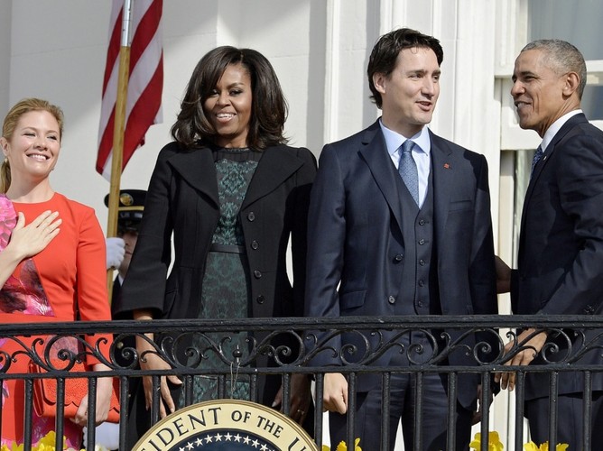 Sophie Gregoire Trudeau, Michelle Obama, Justin Trudeau i Barack Obama