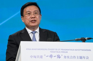 Chiny chcą wbić klin między USA a UE i nie zmienią polityki w sprawie Ukrainy [ANALIZA]