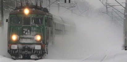 Śnieg zatrzymał pociągi na Dolnym Śląsku