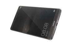 Huawei Mate 8, czyli rozsądny gigant [TESTUJEMY]